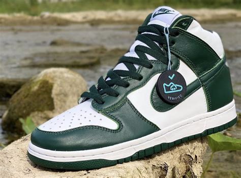 nike dunk hi sb pro green|Nike dunk high top shoes.